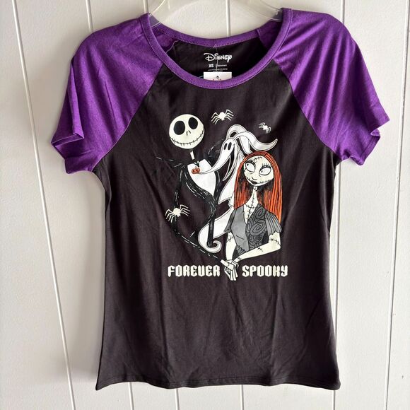 Disney Forever Spooky Woman XS Black T-Shirt Jack /Sally/ Zero Halloween #C - Picture 1 of 3